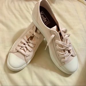 Pink keds